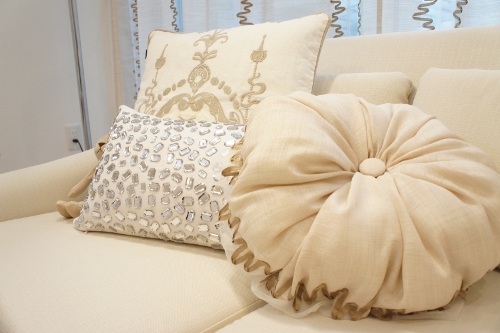 cushion (500x333).jpg
